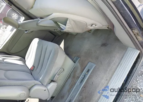 2004 Dodge Grand Caravan Se z USA, uszkodzony, nr VIN 1D4GP24RX4B556117